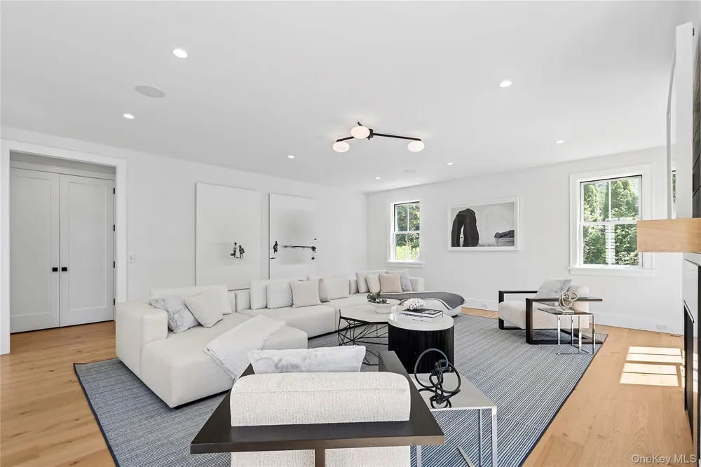 510 Abrahams Path Amagansett, NY 11930