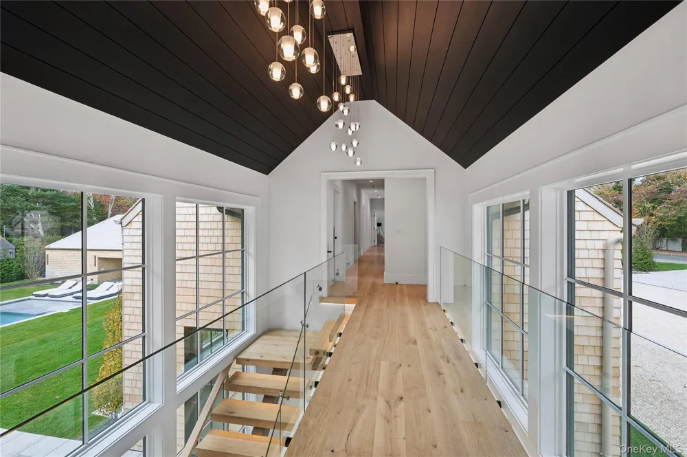 510 Abrahams Path Amagansett, NY 11930