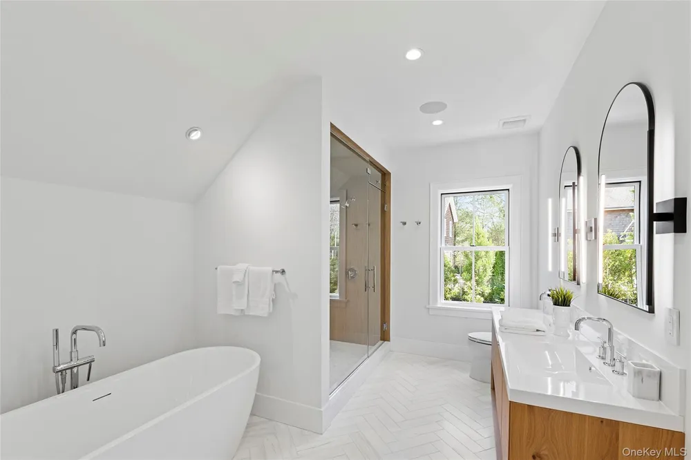 510 Abrahams Path Amagansett, NY 11930