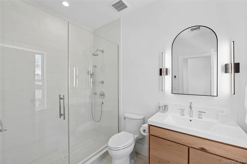 510 Abrahams Path Amagansett, NY 11930