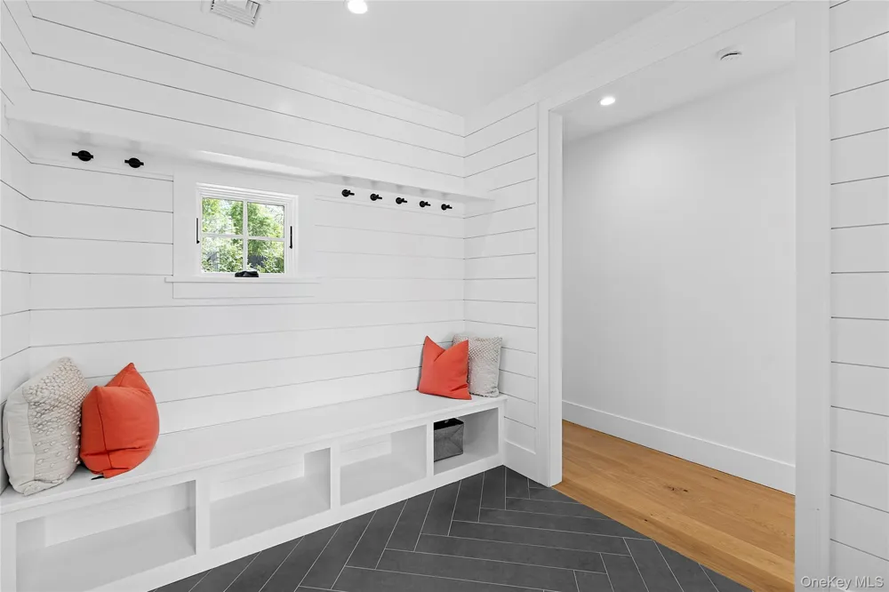 510 Abrahams Path Amagansett, NY 11930
