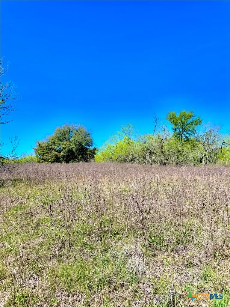 3775 BAKER ROAD Kingsbury, TX 78638