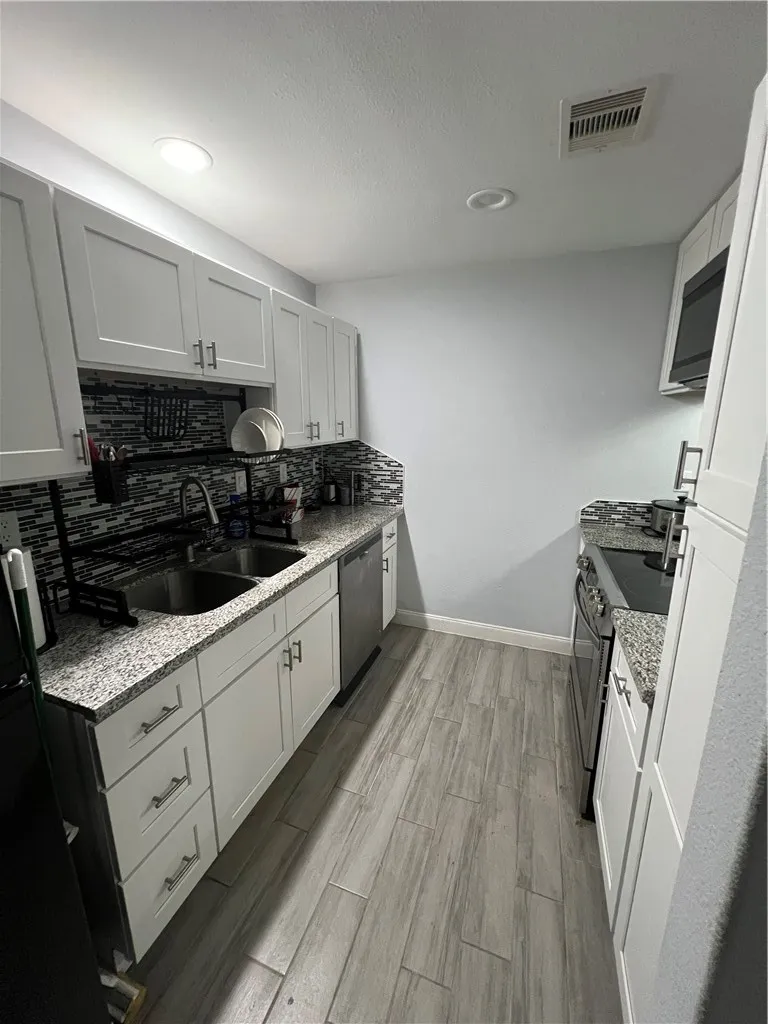 6501 Osprey Drive #A+B Houston, TX 77048