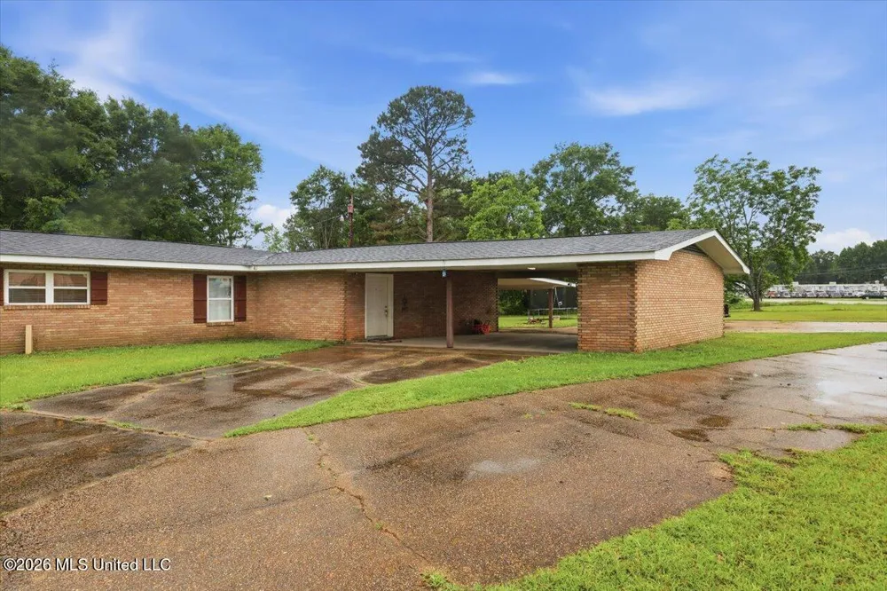 270 Magnolia Drive Raleigh, MS 39153