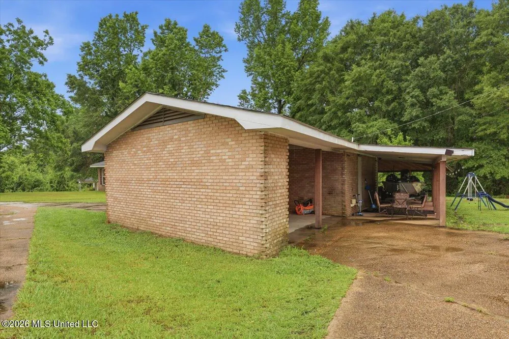270 Magnolia Drive Raleigh, MS 39153