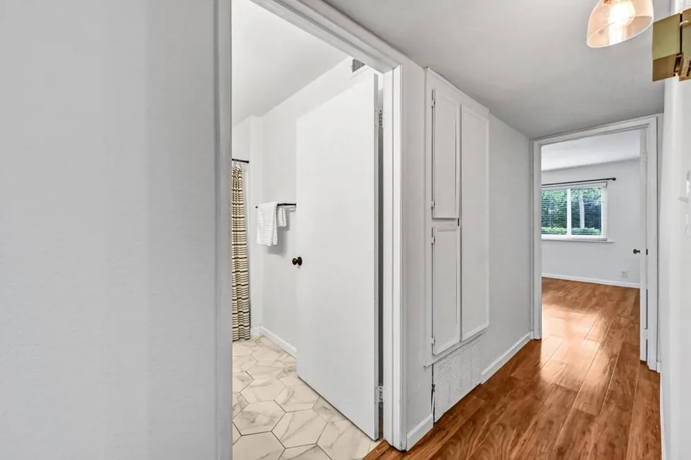 760 Encinitas Blvd. #101 Encinitas, CA 92024
