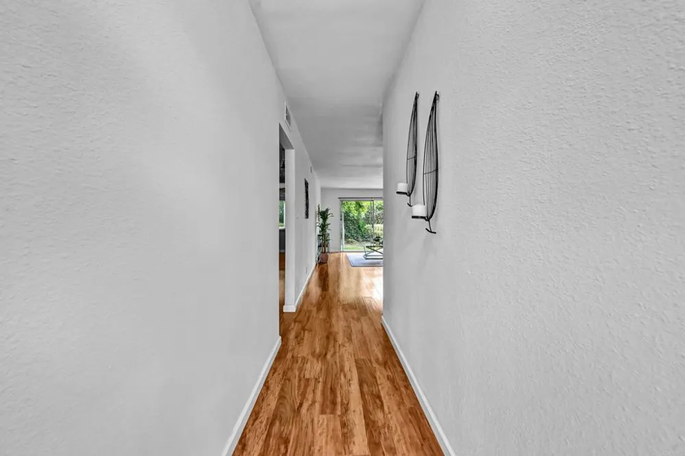 760 Encinitas Blvd. #101 Encinitas, CA 92024