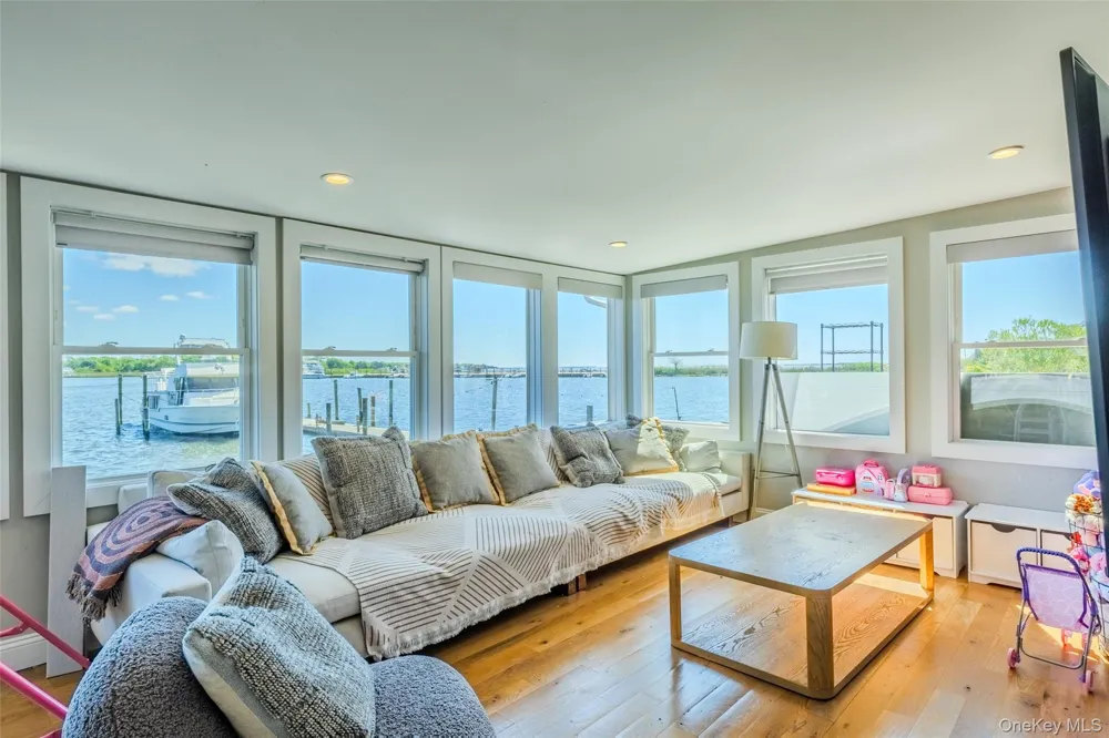 53 Old Neck Road S Center Moriches, NY 11934