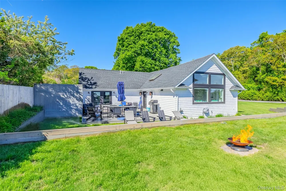 53 Old Neck Road S Center Moriches, NY 11934