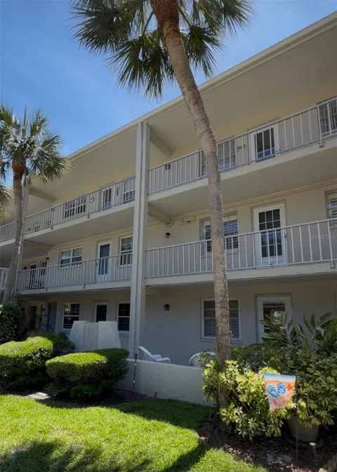 946 VIRGINIA STREET #107