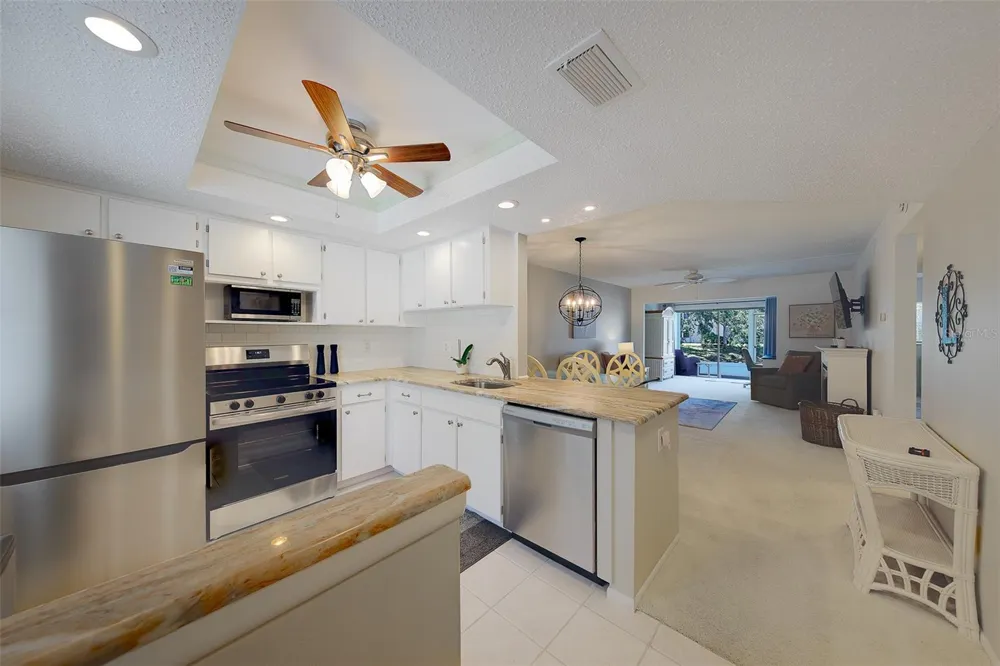 946 VIRGINIA STREET #107 Dunedin, FL 34698