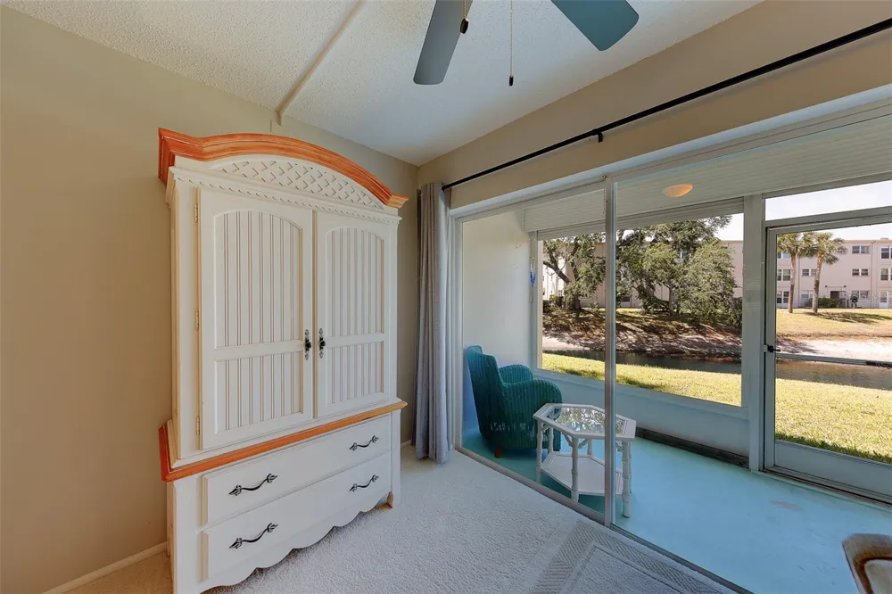 946 VIRGINIA STREET #107 Dunedin, FL 34698