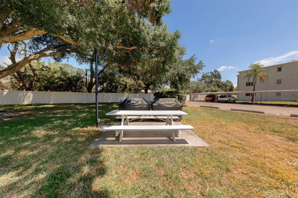 946 VIRGINIA STREET #107 Dunedin, FL 34698