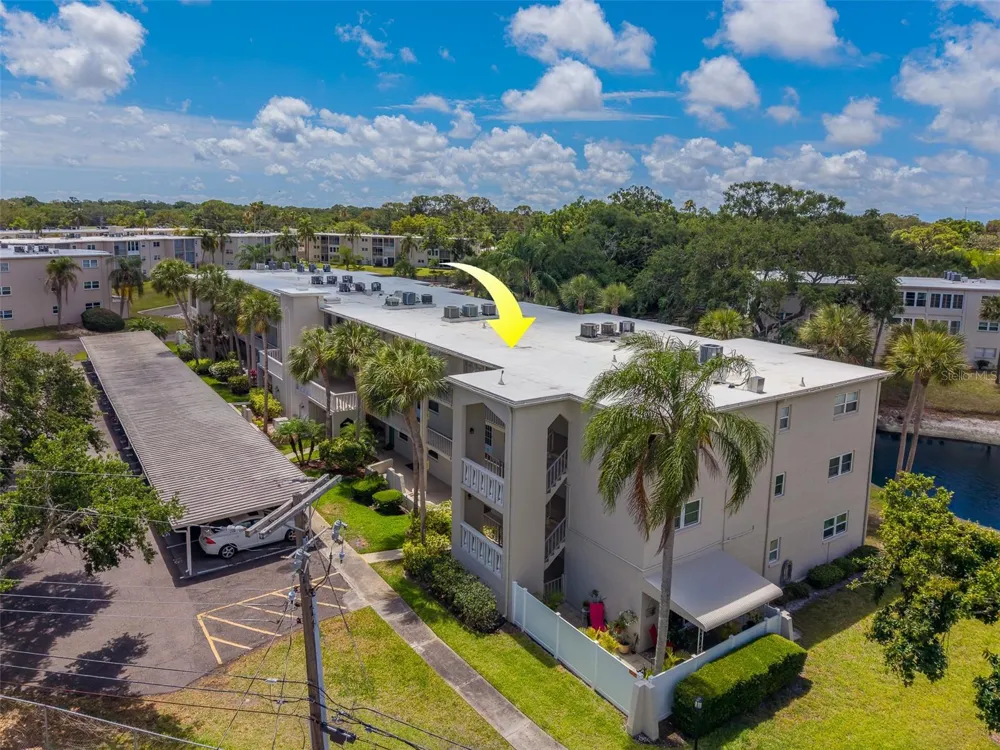 946 VIRGINIA STREET #107 Dunedin, FL 34698