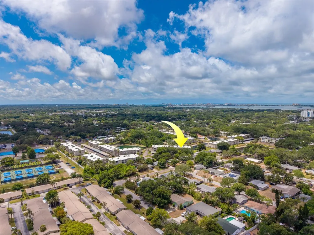 946 VIRGINIA STREET #107 Dunedin, FL 34698