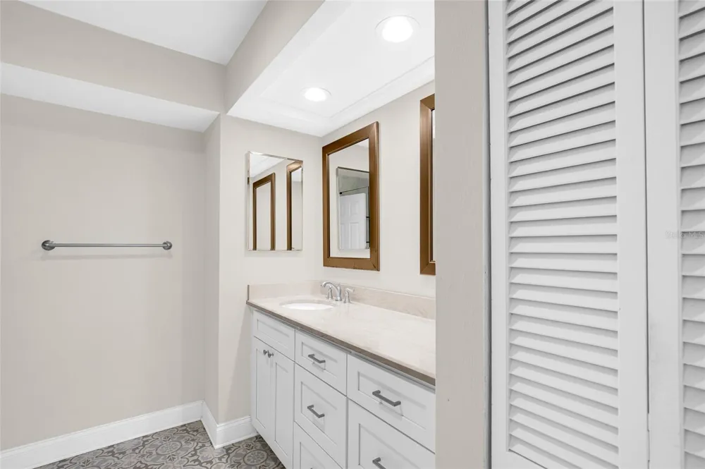 121 LAGOON COURT New Smyrna Beach, FL 32169