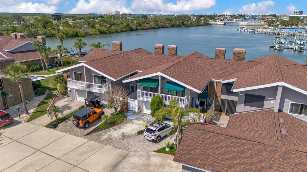 121 LAGOON COURT New Smyrna Beach, FL 32169