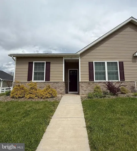 91 CANDLEWICK COURT
