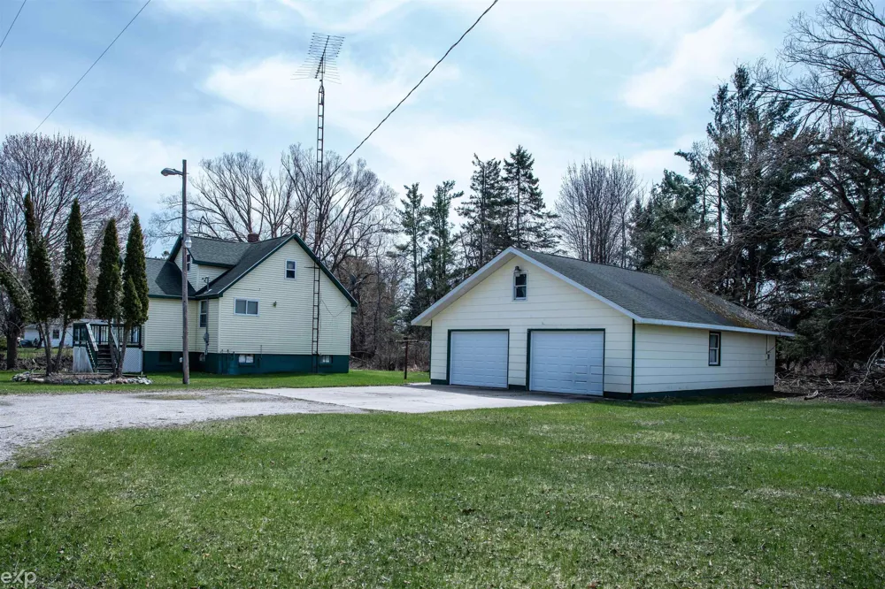 5368 Alger Smith Road Road Alcona Township, MI 48721