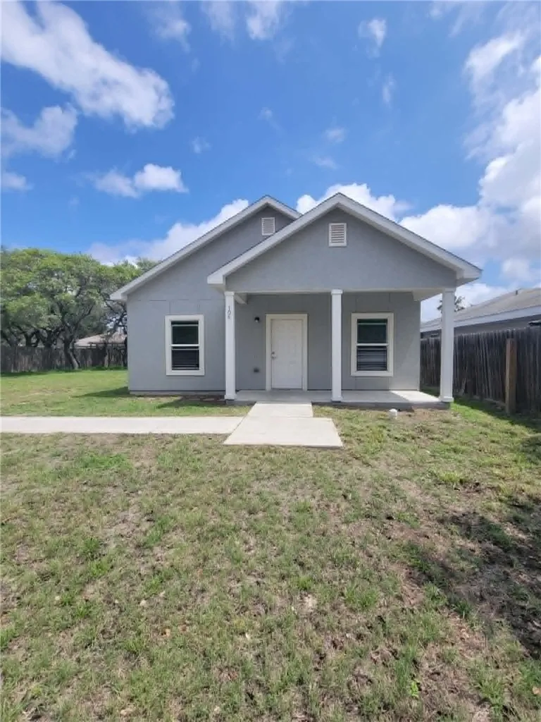 104 Pelican Avenue Aransas Pass, TX 78336