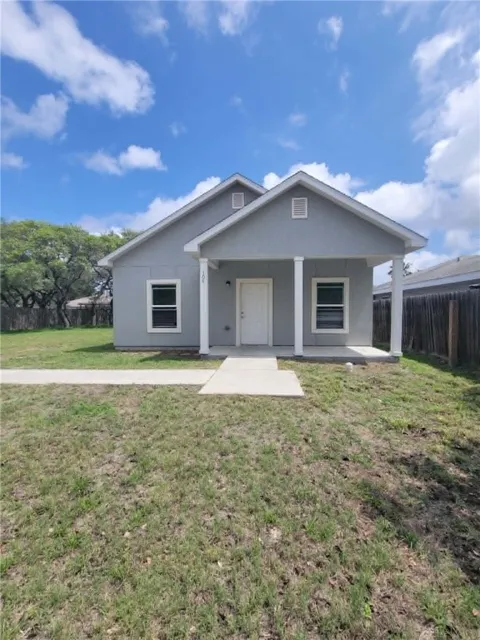 104 Pelican Avenue