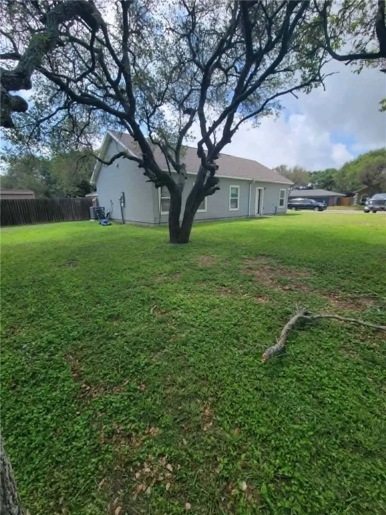 104 Pelican Avenue Aransas Pass, TX 78336