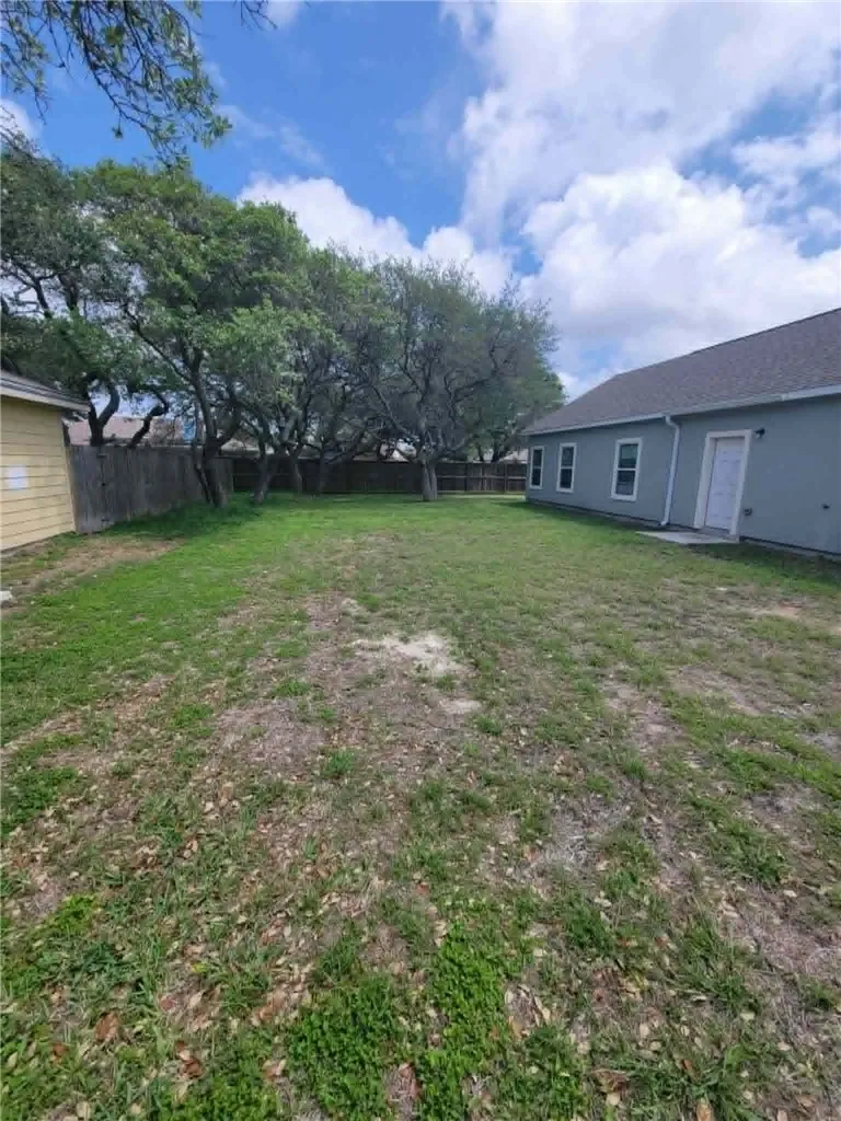 104 Pelican Avenue Aransas Pass, TX 78336