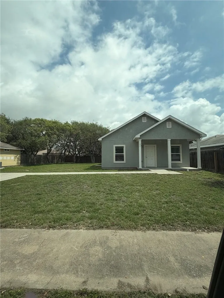 104 Pelican Avenue Aransas Pass, TX 78336