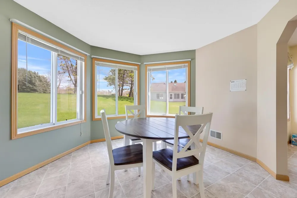 9462 Prairieview Trail Champlin, MN 55316