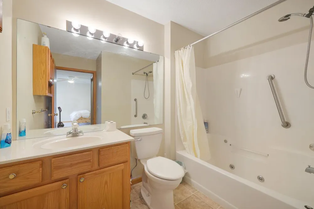 9462 Prairieview Trail Champlin, MN 55316
