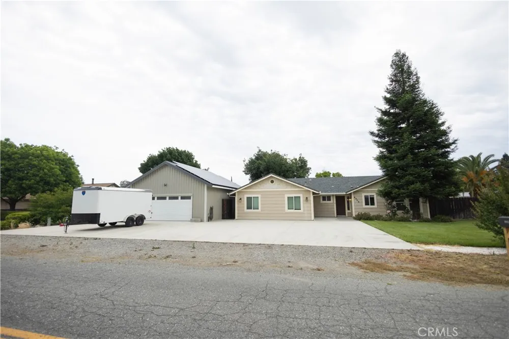 6042 Grange Corning, CA 96021