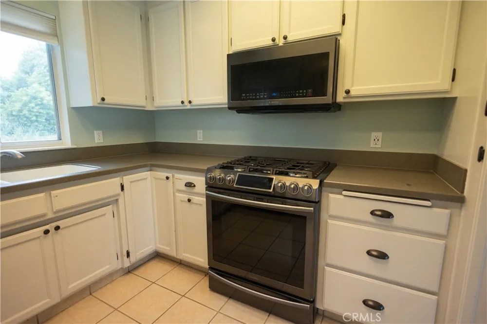 6042 Grange Corning, CA 96021