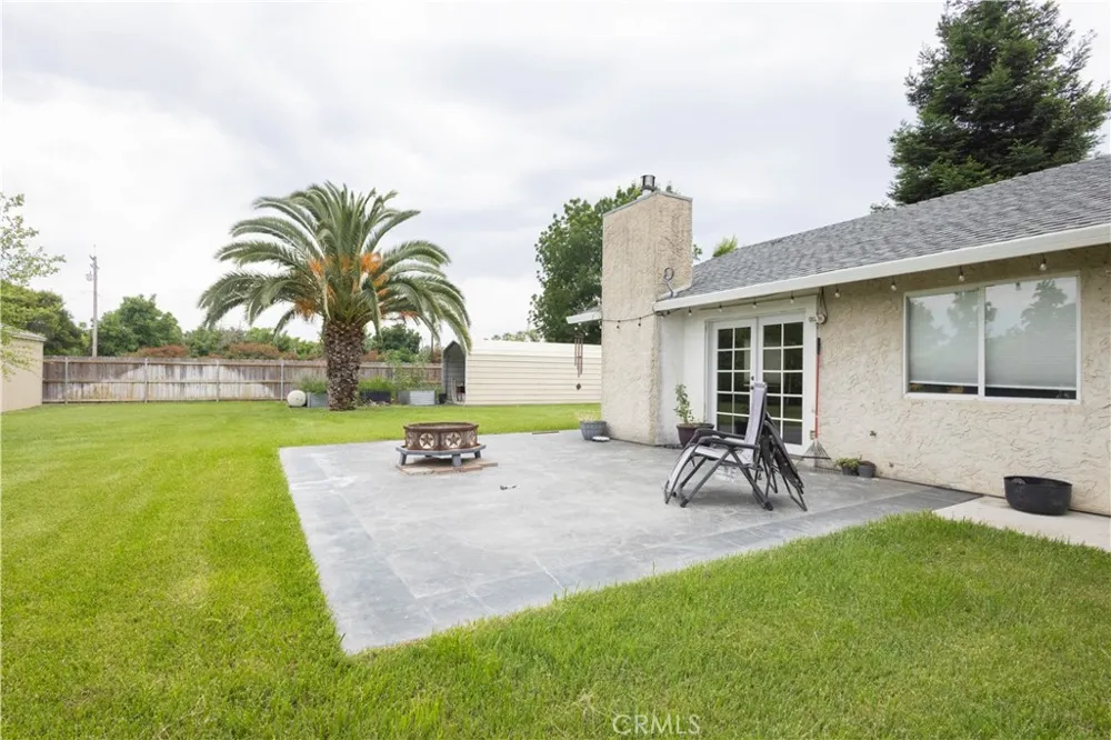 6042 Grange Corning, CA 96021
