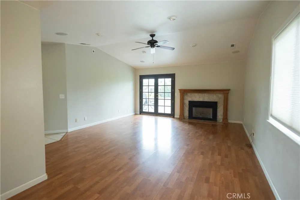 6042 Grange Corning, CA 96021
