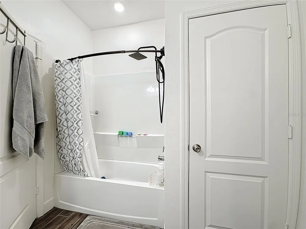 1404 GERANIUM DRIVE Mascotte, FL 34753