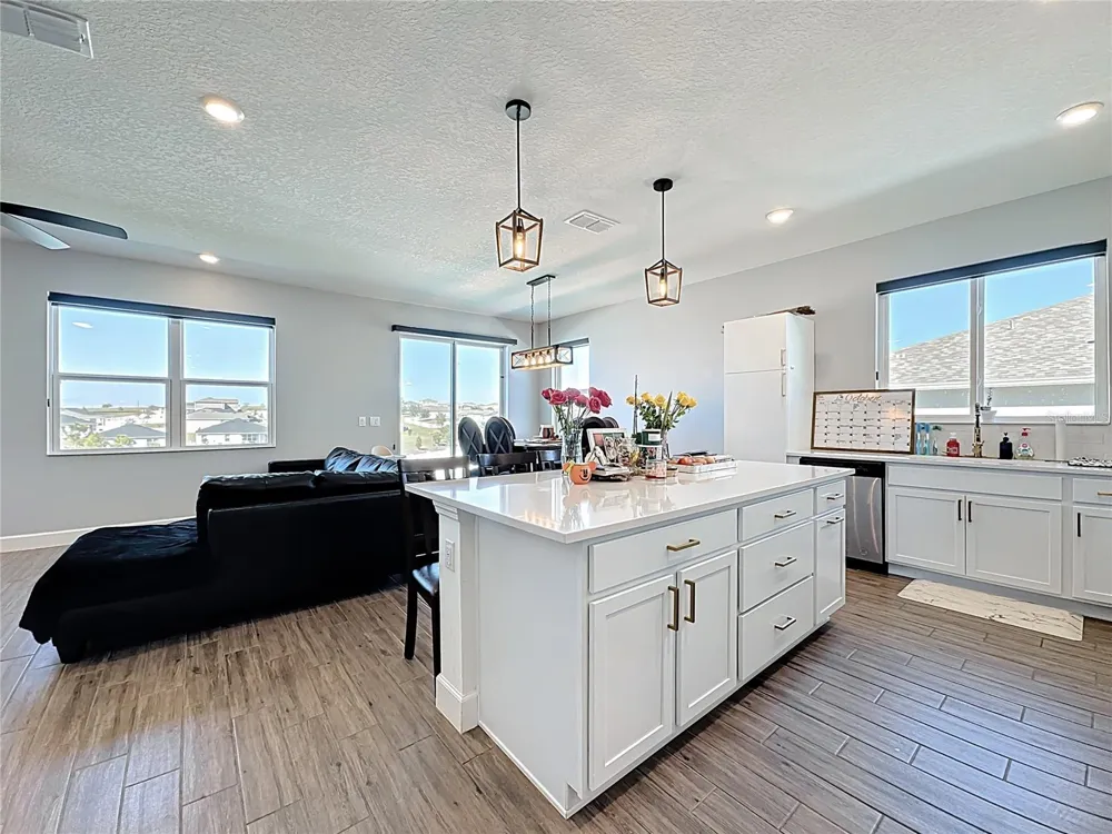 1404 GERANIUM DRIVE Mascotte, FL 34753