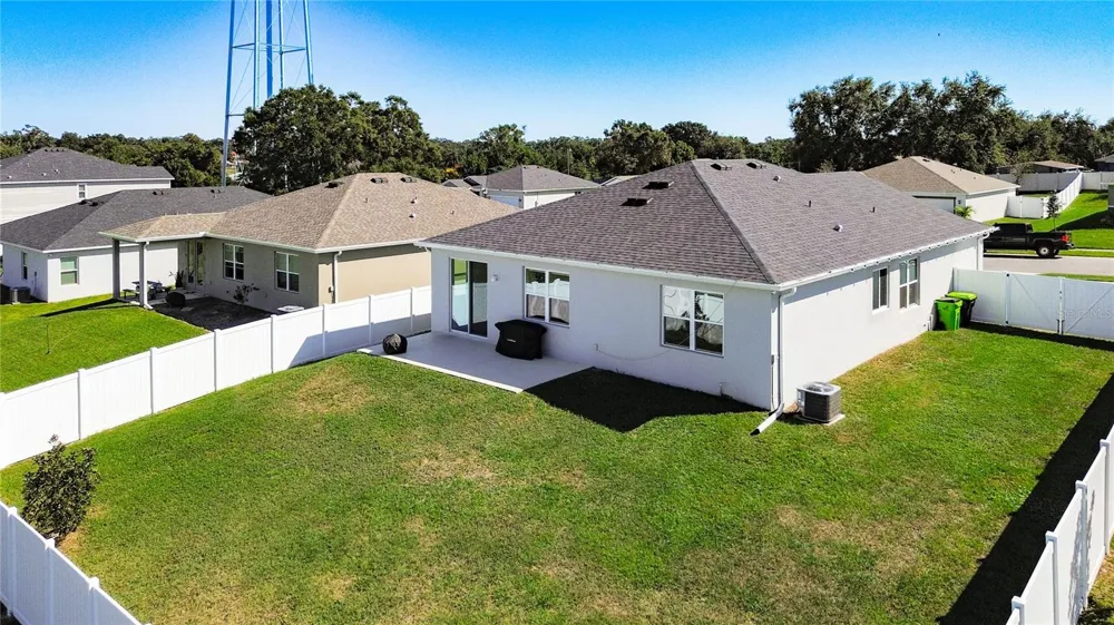 1404 GERANIUM DRIVE Mascotte, FL 34753