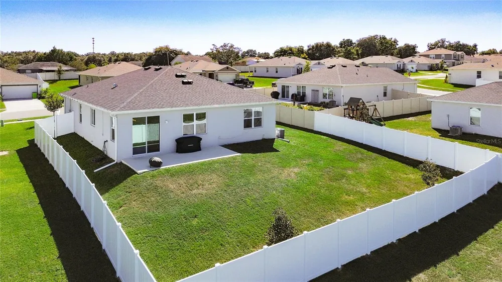 1404 GERANIUM DRIVE Mascotte, FL 34753