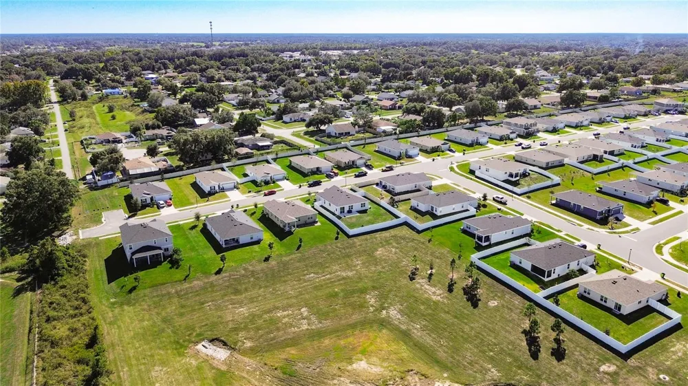 1404 GERANIUM DRIVE Mascotte, FL 34753
