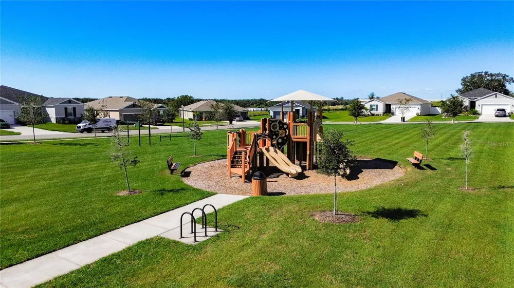 1404 GERANIUM DRIVE Mascotte, FL 34753