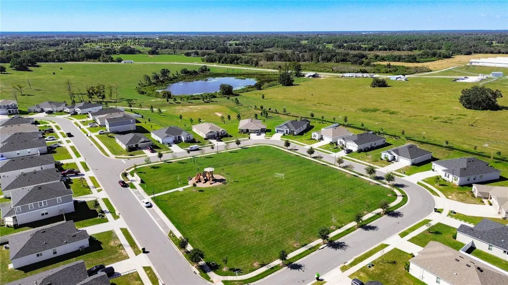 1404 GERANIUM DRIVE Mascotte, FL 34753