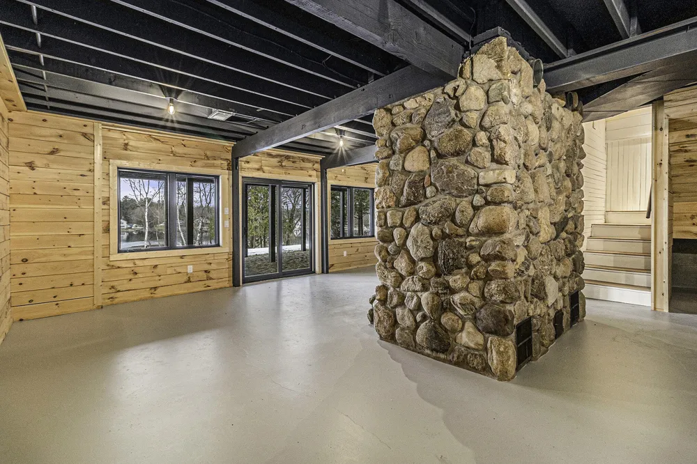 1550 W Chilberg Road Scottville, MI 49454