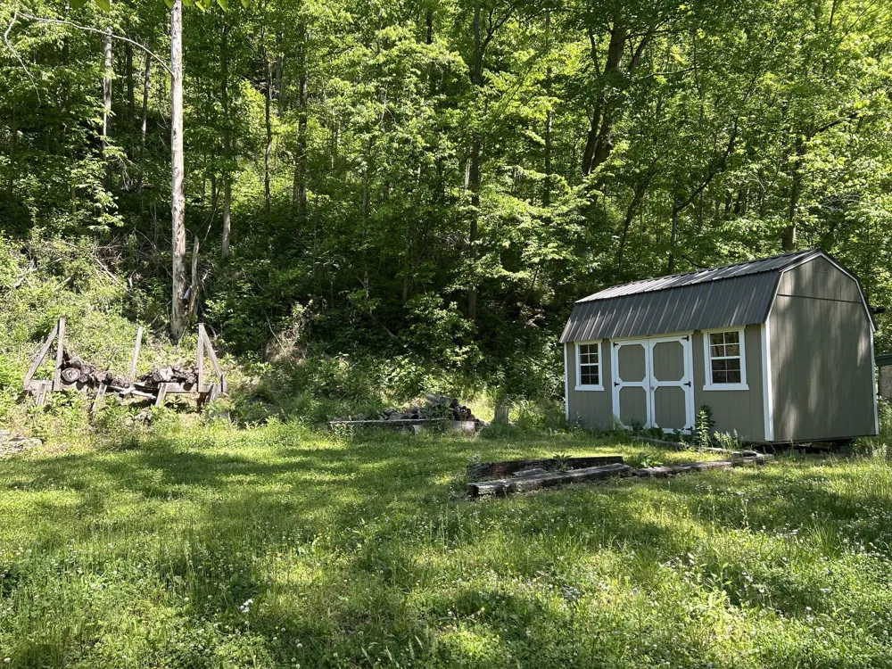 140 Carver Hollow Rd Pleasant Shade, TN 37145