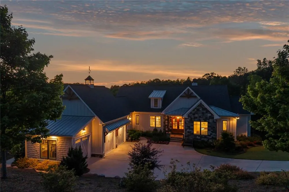 1634 Currahee Club Drive Toccoa, GA 30577