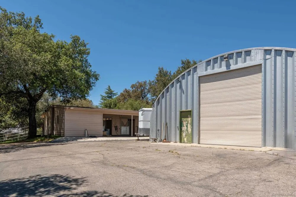 23835 Viejas Grade Descanso, CA 91916