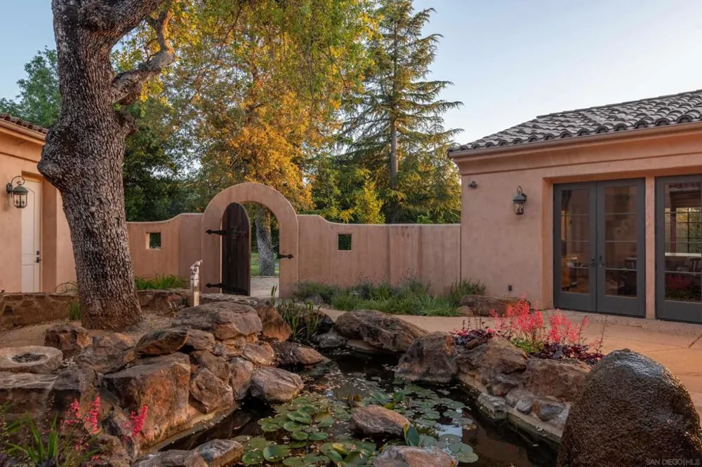 23835 Viejas Grade Descanso, CA 91916