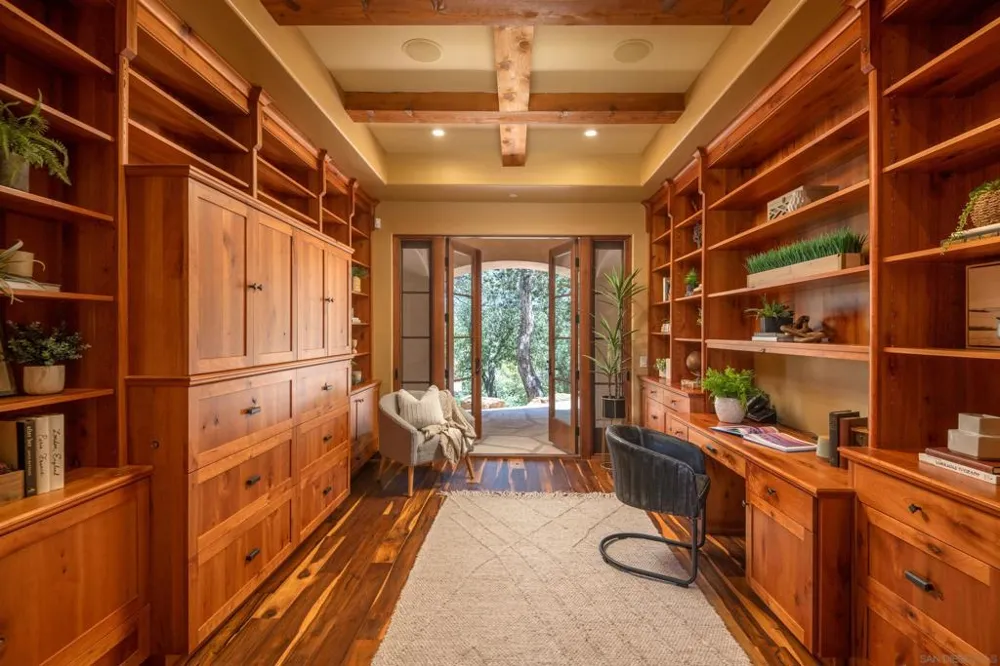 23835 Viejas Grade Descanso, CA 91916