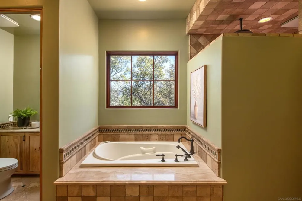 23835 Viejas Grade Descanso, CA 91916