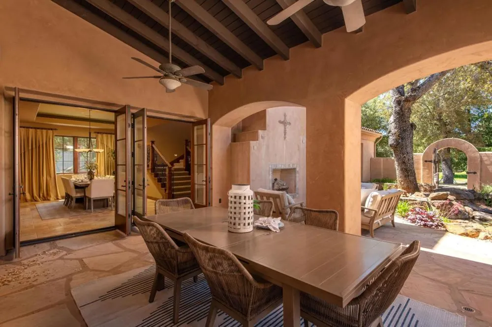 23835 Viejas Grade Descanso, CA 91916