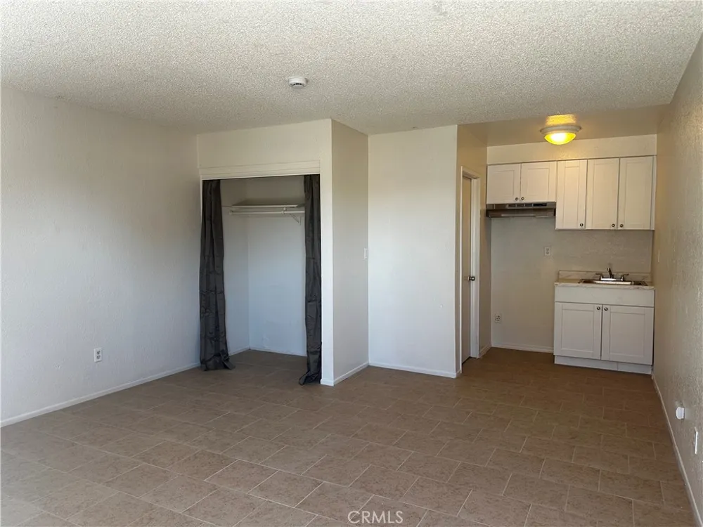 11661 White Avenue Adelanto, CA 92301